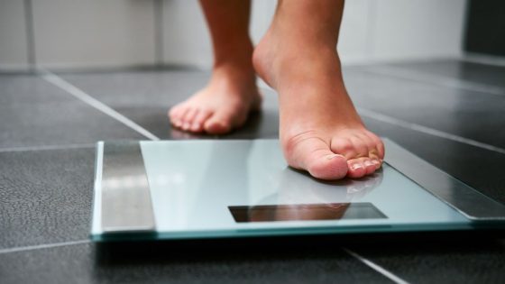 Here’s when your weight loss will plateau, according to science – MASHAHER