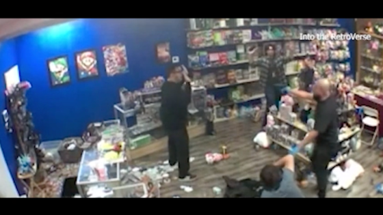 Violence erupts as novelty shop in Southern California robbed at gunpoint – MASHAHER