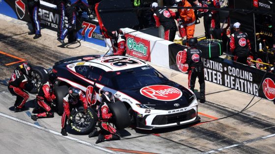 NASCAR suspends six pit crew members for violations at Texas – MASHAHER