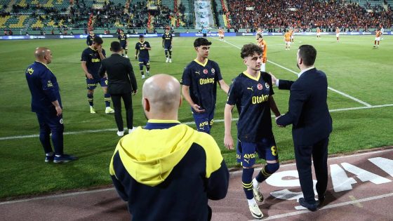 Fenerbahce protest in Turkish Supercup final, Galatasaray def Fenerbahce, why did Fenerbahce protest, Fenerbahce reserve team, what happened, latest, updates – MASHAHER