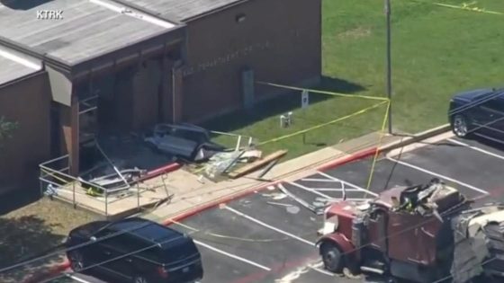 1 dead after 18-wheeler crashes into Texas public safety office – MASHAHER