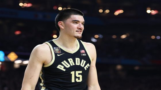 Purdue star Zach Edey announces plans to enter NBA Draft after national title game run – MASHAHER