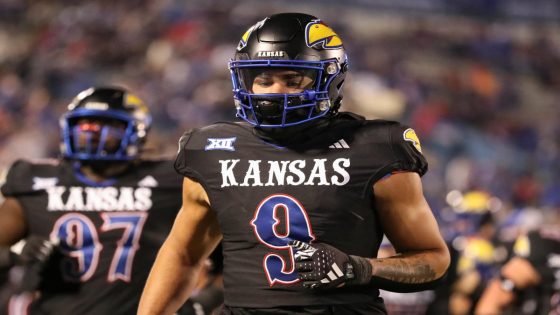 Bears trade into fifth-round, draft Kansas defensive end Austin Booker – MASHAHER