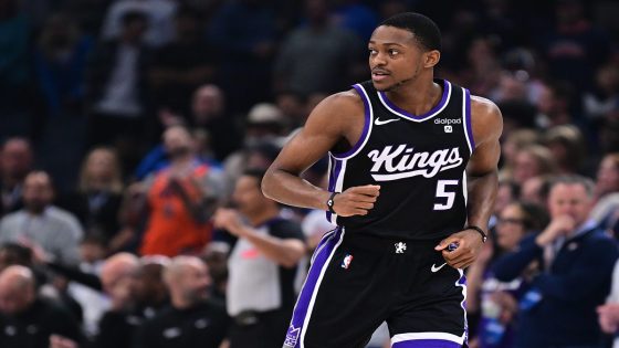 Inconsistency costs Kings in loss at OKC; playoff outlook muddied – MASHAHER