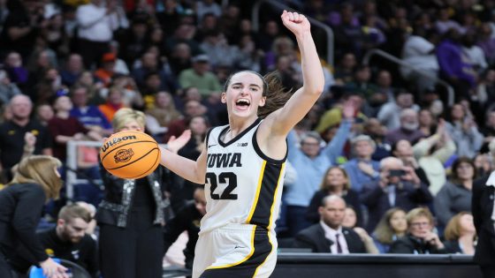 WNBA Draft: Iowa star Caitlin Clark selected No. 1 overall by Indiana Fever – MASHAHER