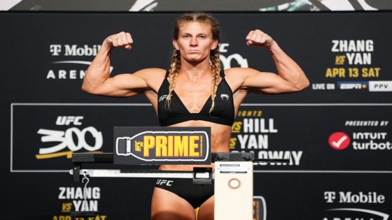 Kayla Harrison makes weight before UFC 300 bantamweight bout versus Holly Holm – MASHAHER