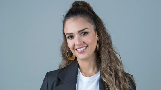 Jessica Alba Steps Down as The Honest Company’s Chief Creative Officer – MASHAHER