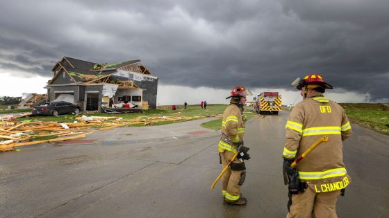 Hundreds of homes damaged after tornado smashes through Nebraska | US News – MASHAHER