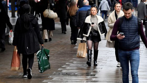 Retail sales show zero growth despite ‘fresh two-year high’ for consumer confidence | Business News – MASHAHER