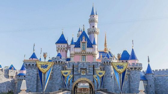 ‘Full of Lies:’ Woman Arrested At Disneyland Is Now Threatening To Sue The Park – MASHAHER