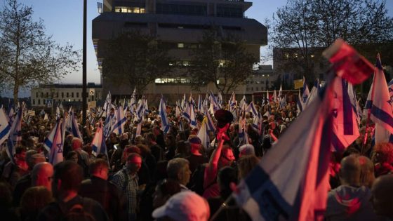 Tens of thousands rally against Benjamin Netanyahu in Jerusalem – MASHAHER