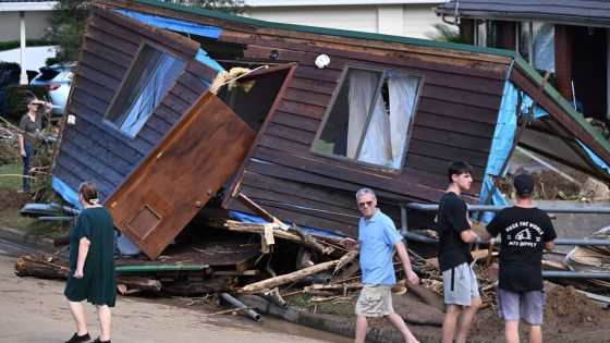 Rescues and ‘major’ flood warnings: NSW storms move south – MASHAHER