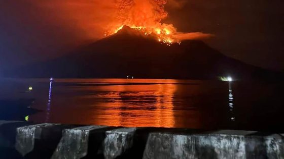 Indonesians leave homes near erupting volcano and airport closes due to ash danger – MASHAHER