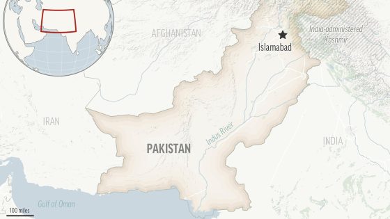 Pakistani police search for gunmen who abducted bus passengers and killed 10 – MASHAHER