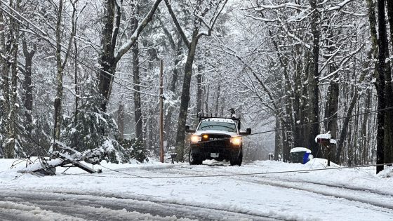 Cleanup begins as spring nor’easter moves on; hundreds of thousands still lack power – MASHAHER