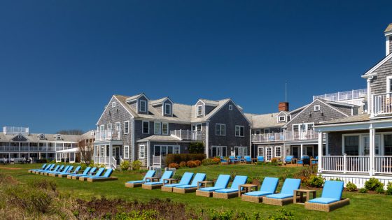 A Writer Returns to the White Elephant Hotel on Nantucket – MASHAHER