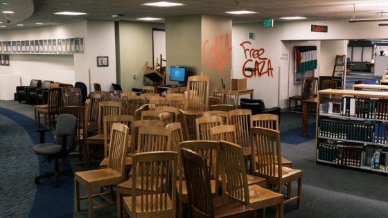 In a Portland Library, Activists Fortify for a Standoff – MASHAHER