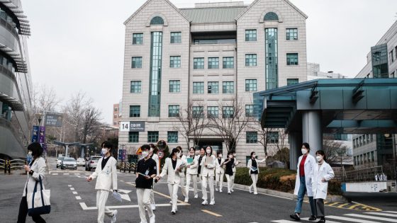 As South Korea Doctors’ Walkout Drags on, Many Blame President – MASHAHER