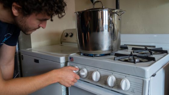 Gas Stove Pollution Risk Is Greatest in Smaller Homes, Study Finds – MASHAHER