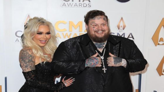 Jelly Roll & Bunnie XO’s Teen Is ‘Grounded for Life’ After Footage Shows Her Sneaking Out – MASHAHER