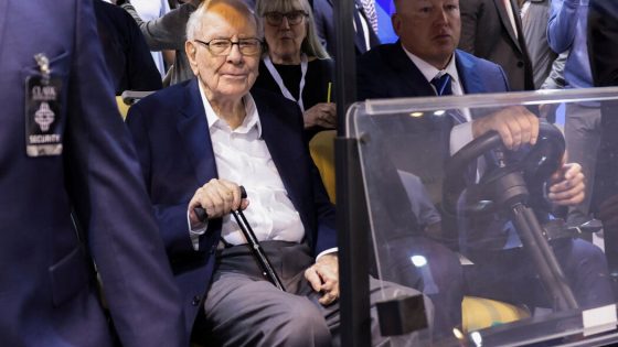 Berkshire Reports Drop in Profits but Formidable Cash Stockpile – MASHAHER