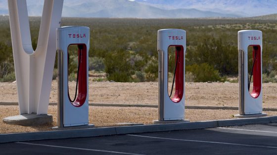 Tesla Pullback Puts Onus on Others to Build Electric Vehicle Chargers – MASHAHER