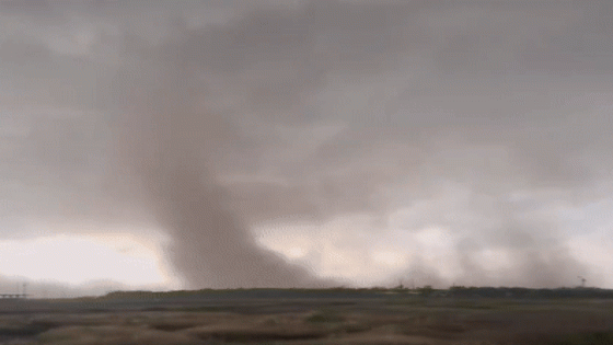 Possible Tornado Swirls in West Texas Amid Severe Storm Warnings – MASHAHER