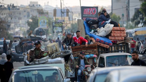 Israeli Tanks Enter Rafah and Take Control of Border Crossing: Live Updates – MASHAHER