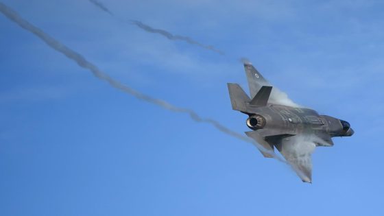 A brand-new F-35 crashed into a New Mexico hillside while flying from a Lockheed Martin facility to a US airbase – MASHAHER