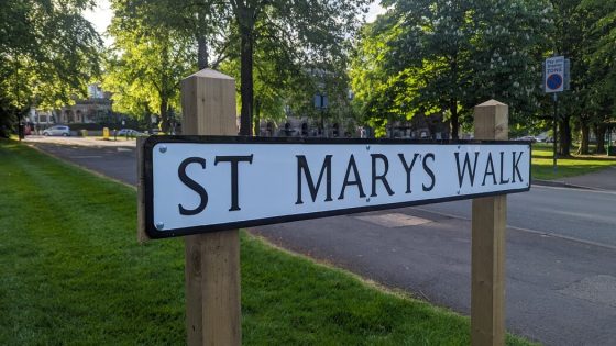 An English Town Drops Apostrophes From Street Signs. Some Aren’t Happy. – MASHAHER