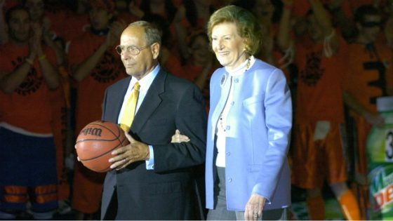 Richard and Helen DeVos Foundation to end after 54 years – MASHAHER