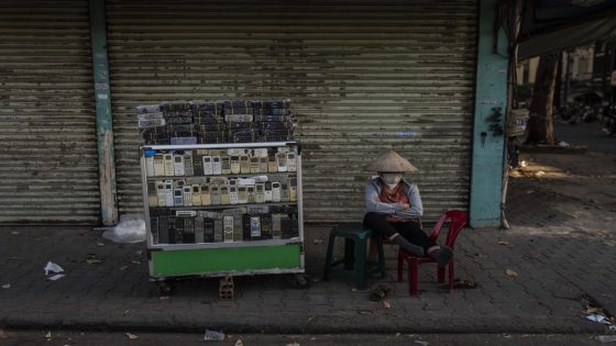 E-waste is overflowing landfills. At one sprawling Vietnam market, workers recycle some of it – MASHAHER