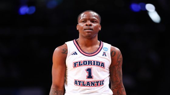 Former Florida Atlantic guard Johnell Davis commits to John Calipari and Arkansas – MASHAHER