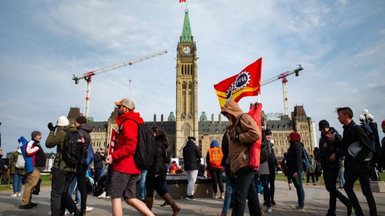 Canada’s Public Sector Unions Threaten Disruption Over Return to Office – MASHAHER