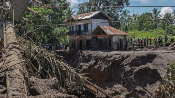 Cold Lava and Floods Kill 37 on Indonesian Island of Sumatra – MASHAHER