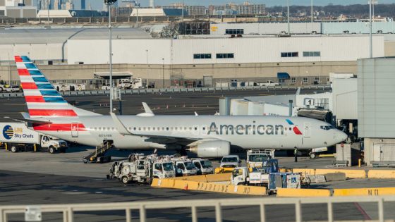 American Airlines’ ‘Odor’ Excuse Reeked of Racism: Lawsuit – MASHAHER