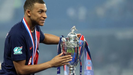 PSG coach Enrique says Mbappeâs replacement will be the team – MASHAHER