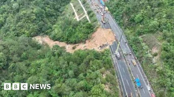 China highway collapse kills 19 people – MASHAHER