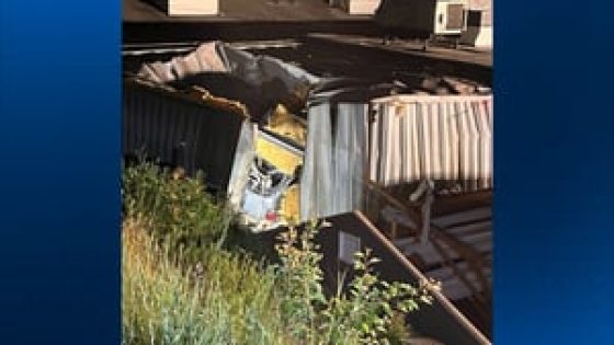 Pickup truck crashes through roof of Butler County jewelry store, driver flown to hospital – MASHAHER