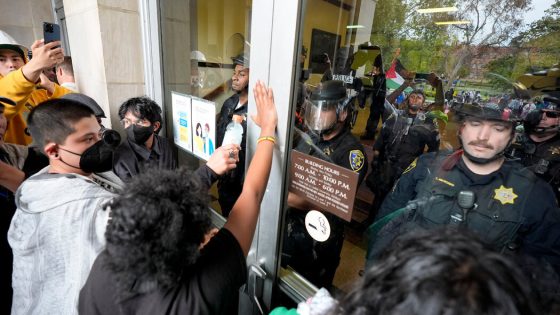 UCLA Protesters Form Encampment and Occupy Building Before Police Move In – MASHAHER