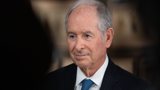 Blackstone Chief Stephen Schwarzman Says He Will Back Trump – MASHAHER