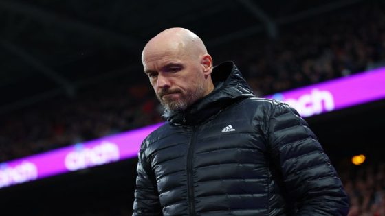 Football: Soccer-Ten Hag out of time at Man United, former players say – MASHAHER