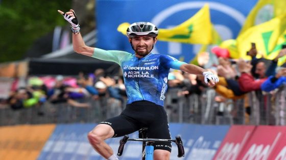 Cycling: Cycling-Paret-Peintre attacks late to win Giro stage 10, Pogacar retains lead – MASHAHER