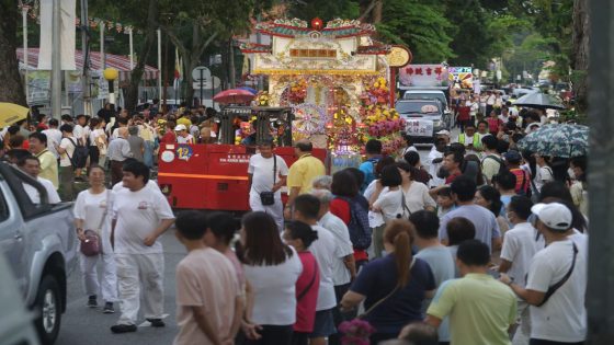 Colourful floats and bright lights illuminate George Town for Wesak Day – MASHAHER