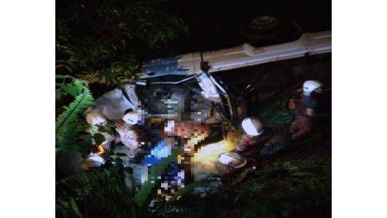 Man killed after car plunges into 10m deep ravine in Tawau – MASHAHER