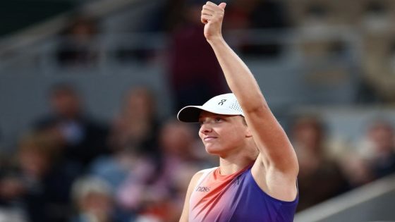 Tennis: Tennis-Big guns Swiatek and Osaka meet in early French Open showdown – MASHAHER