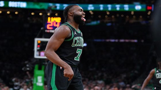 NBA Playoffs: Jaylen Brown drops 40 as Celtics take 2-0 lead, Tyrese Haliburton exits with leg soreness – MASHAHER