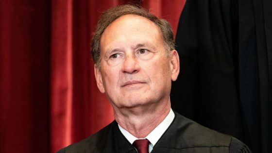 Alito’s upside down flag sparks calls for recusals and impeachment – MASHAHER