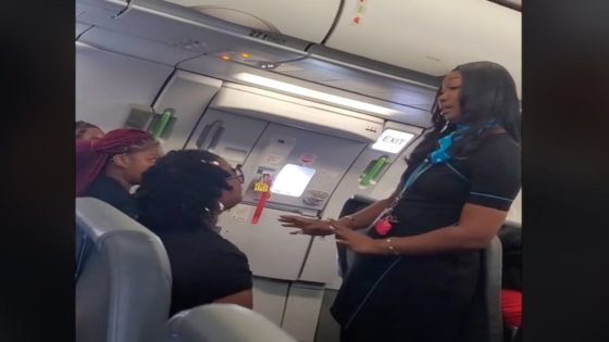 Frontier Airlines passenger refuses to comply with exit row instructions causing plane to deboard – MASHAHER