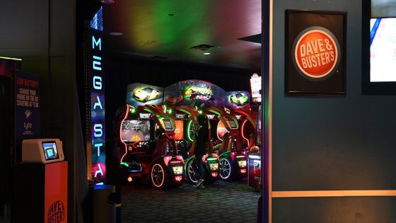 Dave & Buster’s to Allow Betting on Arcade Games – MASHAHER